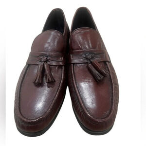 Excellent condition men’s Florsheim loafers size 9.5 c tassel loafers